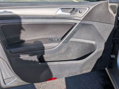 2015 Volkswagen Golf SportWagen TDI S 4-Door