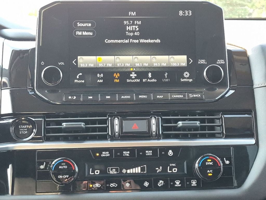 2025 Nissan Pathfinder SL