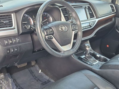 2016 Toyota Highlander Limited Platinum V6