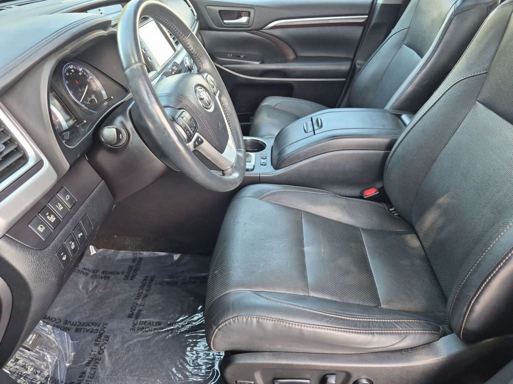 2016 Toyota Highlander Limited Platinum V6