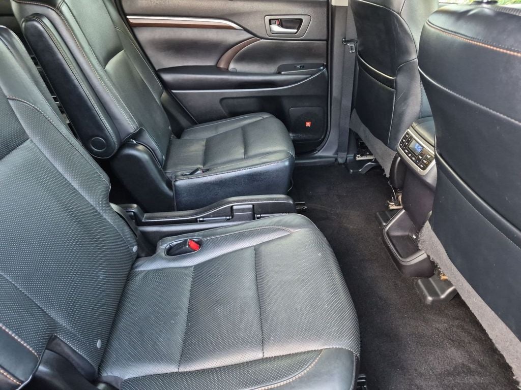 2016 Toyota Highlander Limited Platinum V6