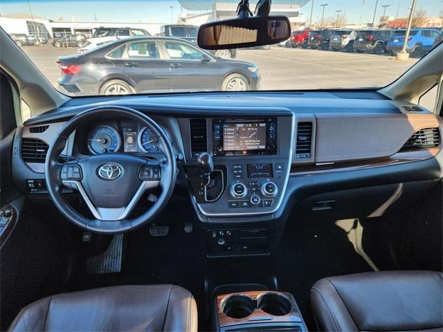 2017 Toyota Sienna Limited Premium 7 Passenger