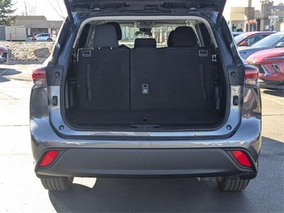 2024 Toyota Highlander LE