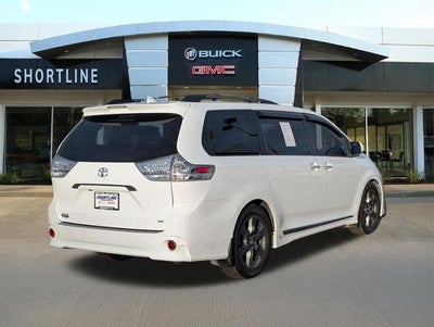 2018 Toyota Sienna SE