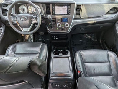 2018 Toyota Sienna SE