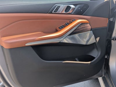 2024 BMW X5 M60i
