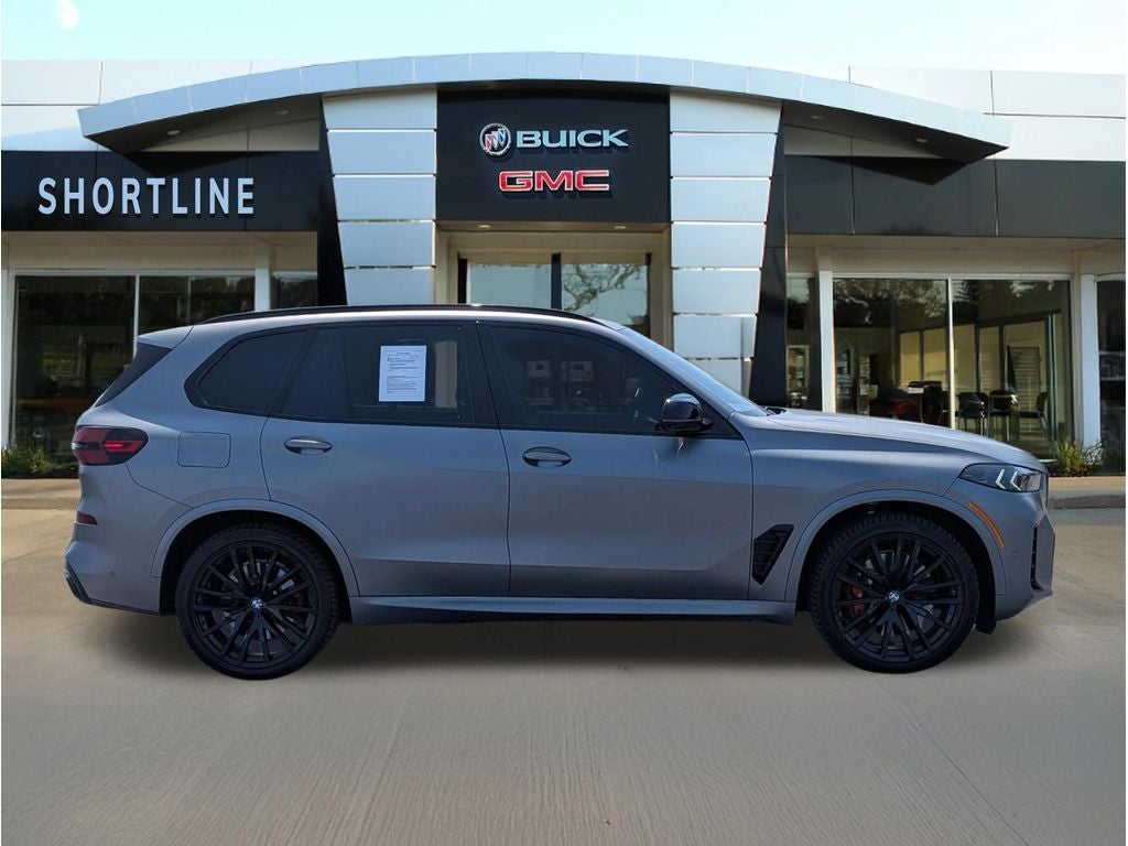 2024 BMW X5 M60i