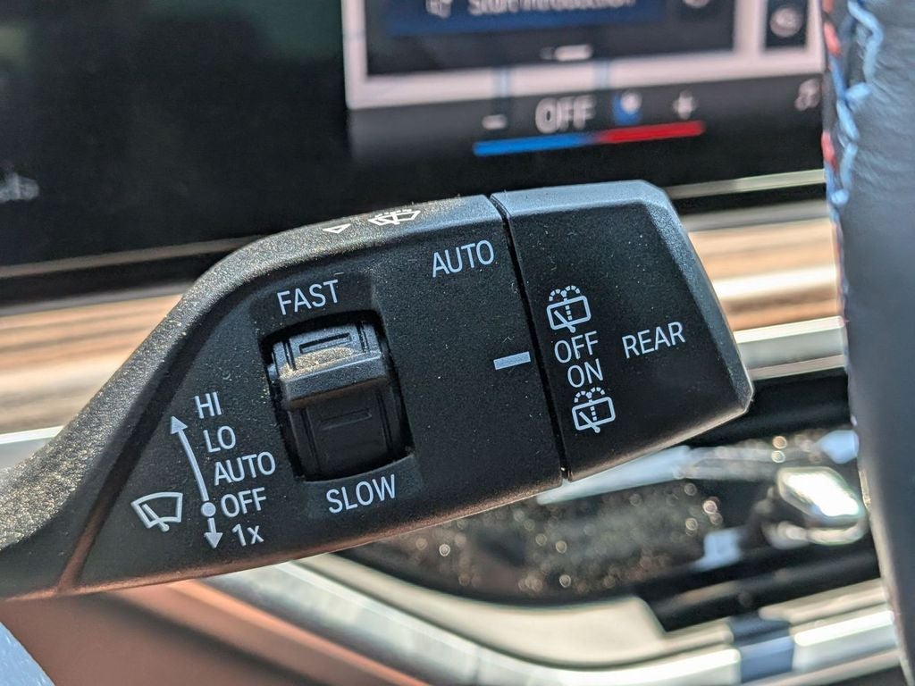 2024 BMW X5 M60i