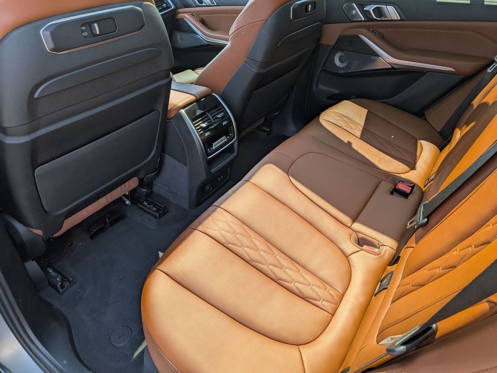2024 BMW X5 M60i