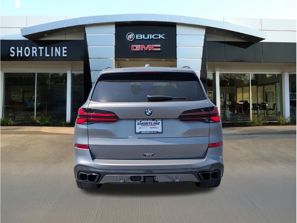 2024 BMW X5 M60i