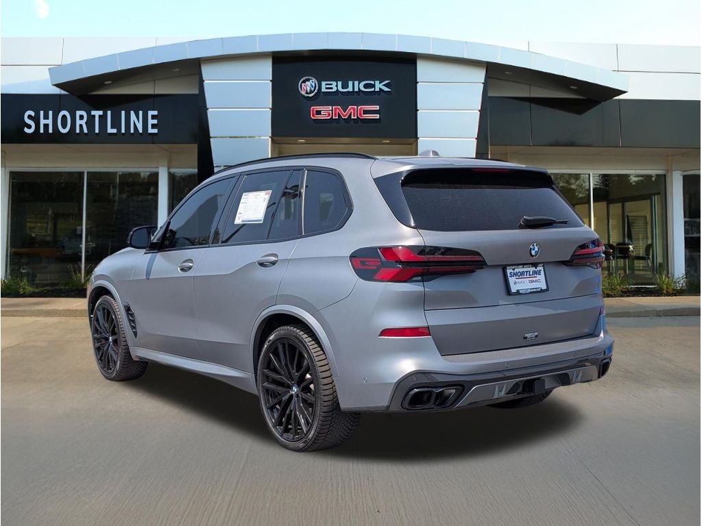 2024 BMW X5 M60i