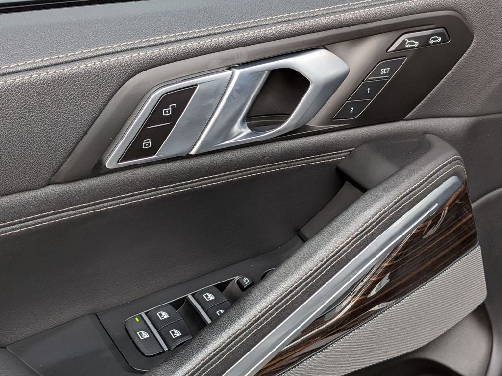 2023 BMW X6 xDrive40i