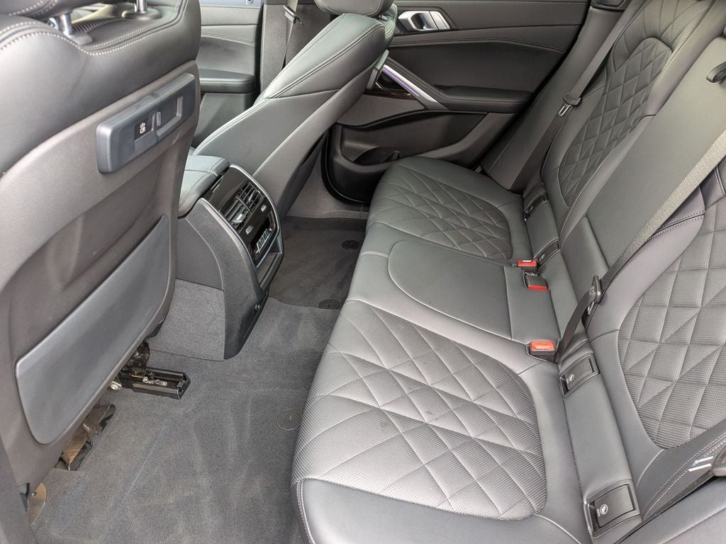 2023 BMW X6 xDrive40i