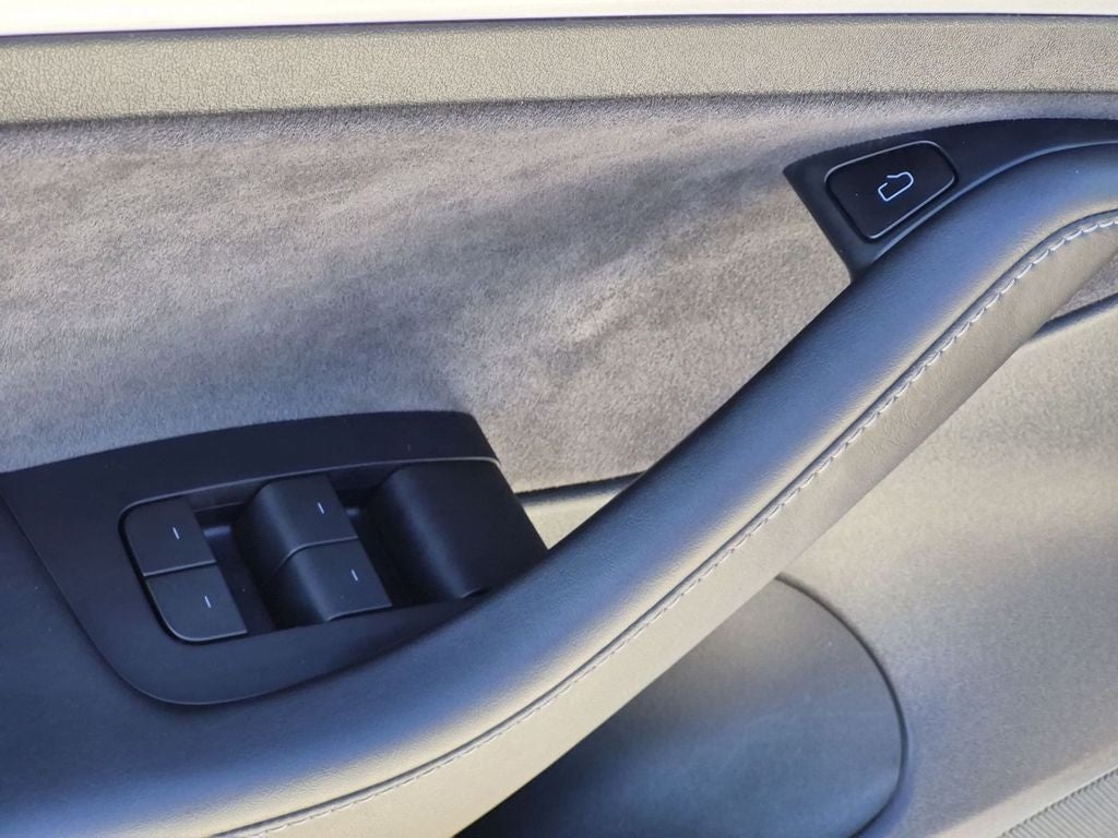 2021 Tesla Model 3 Standard Range Plus Rear-Wheel Drive