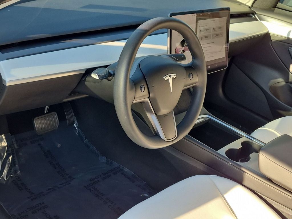 2021 Tesla Model 3 Standard Range Plus Rear-Wheel Drive