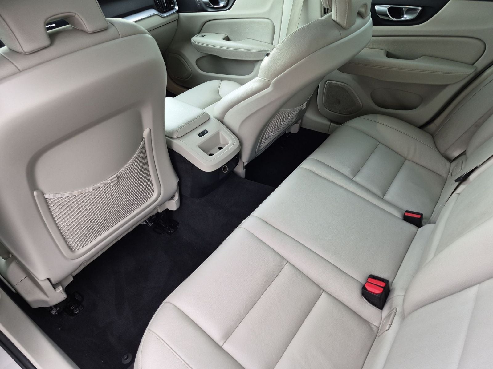 2019 Volvo S60 T6 Momentum