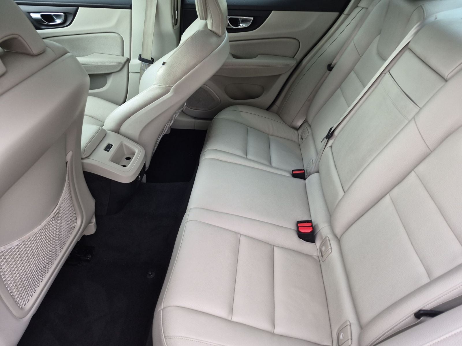 2019 Volvo S60 T6 Momentum