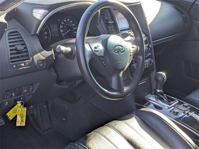 2016 INFINITI QX70 Base