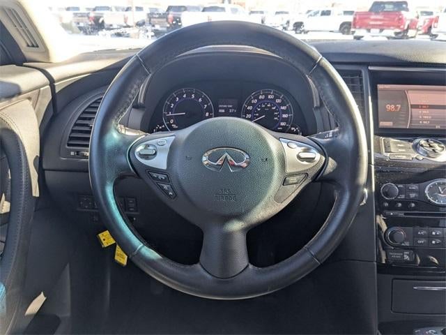 2016 INFINITI QX70 Base