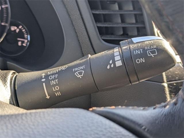 2016 INFINITI QX70 Base