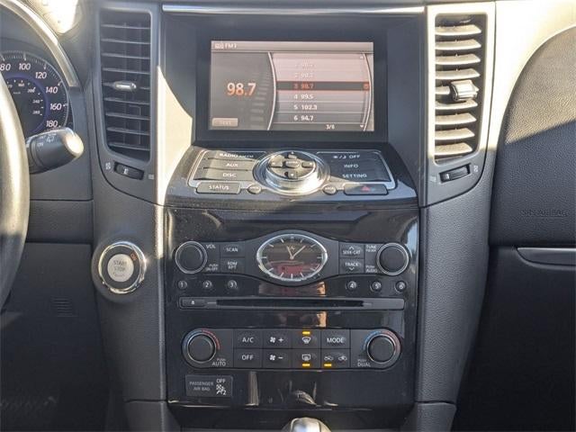 2016 INFINITI QX70 Base