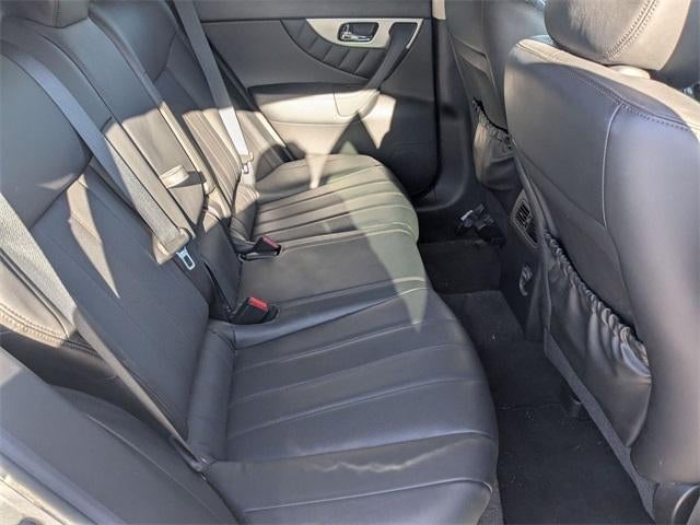 2016 INFINITI QX70 Base