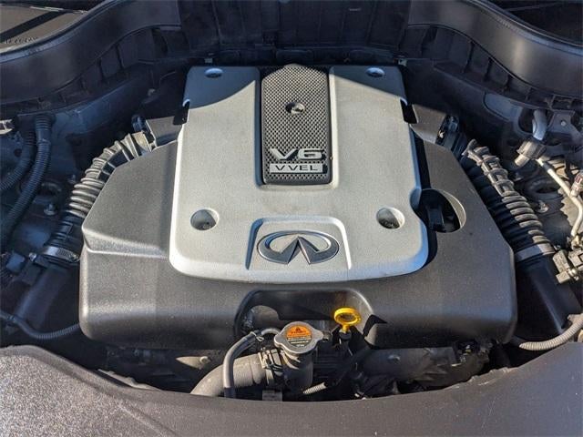 2016 INFINITI QX70 Base