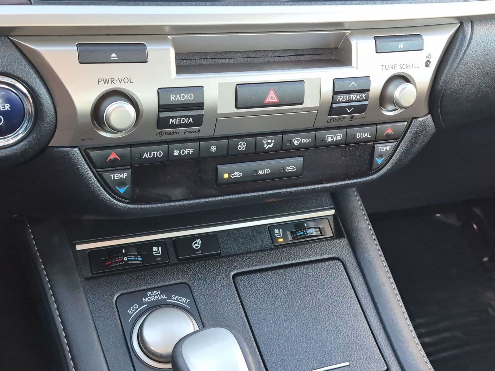 2016 Lexus ES 300h Hybrid
