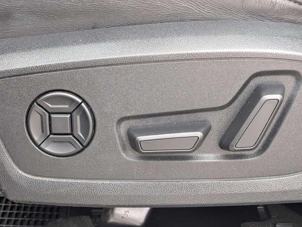 2021 Audi Q3 Premium Plus 45 TFSI S line quattro Tiptronic