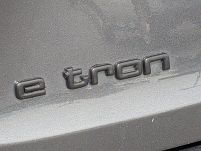 2019 Audi e-tron Premium Plus