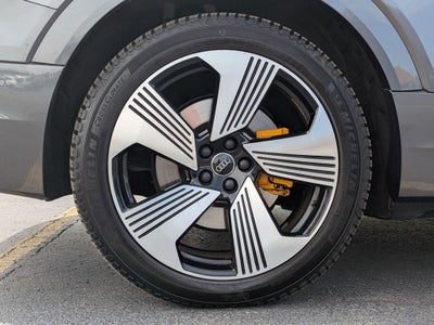 2019 Audi e-tron Premium Plus