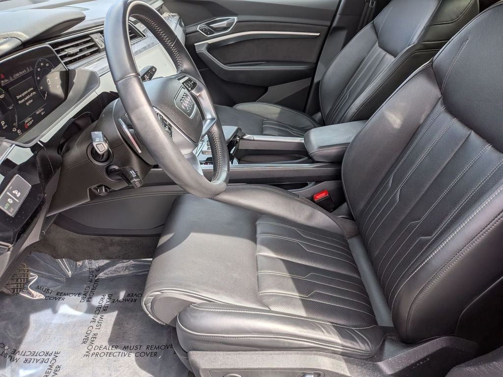 2019 Audi e-tron Premium Plus
