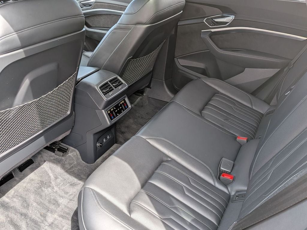 2019 Audi e-tron Premium Plus