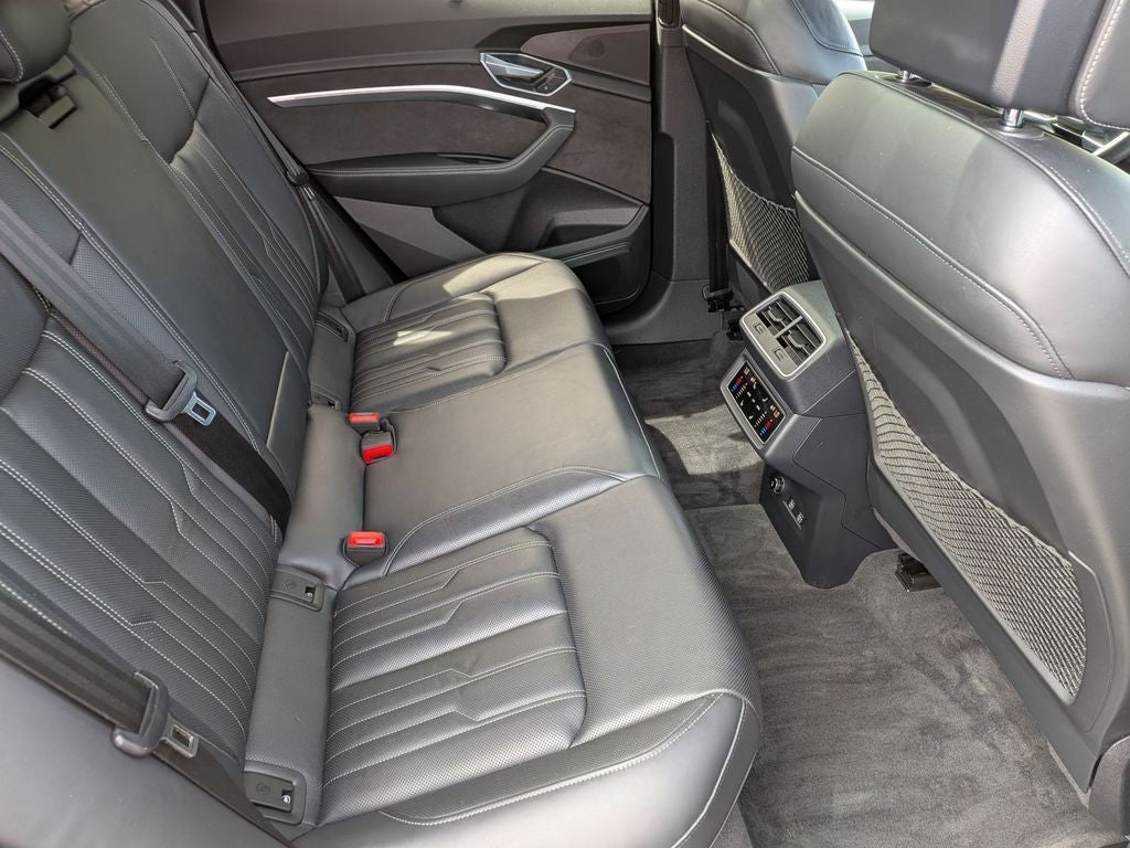2019 Audi e-tron Premium Plus