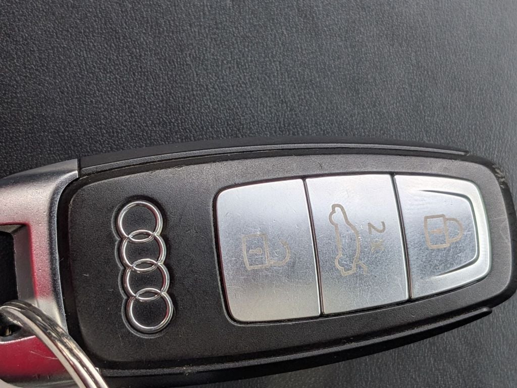 2019 Audi e-tron Premium Plus
