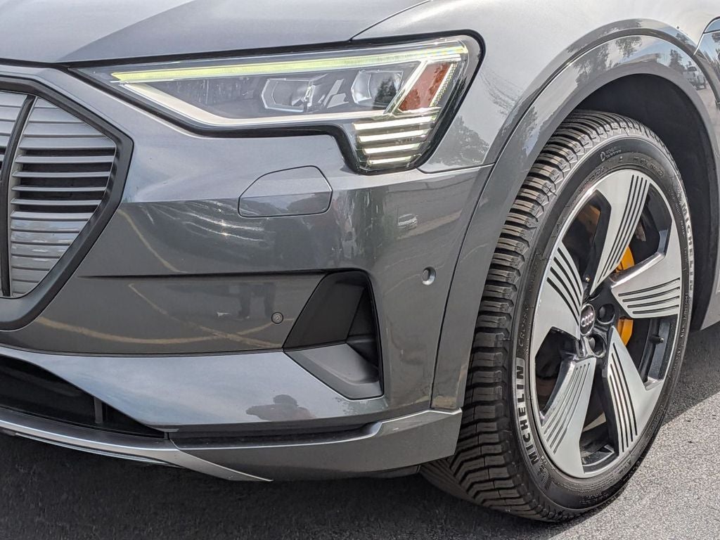 2019 Audi e-tron Premium Plus