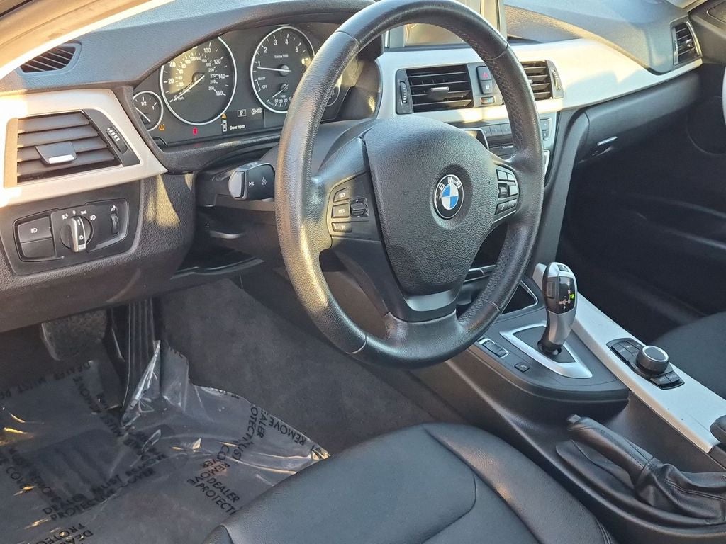 2017 BMW 320i 320i