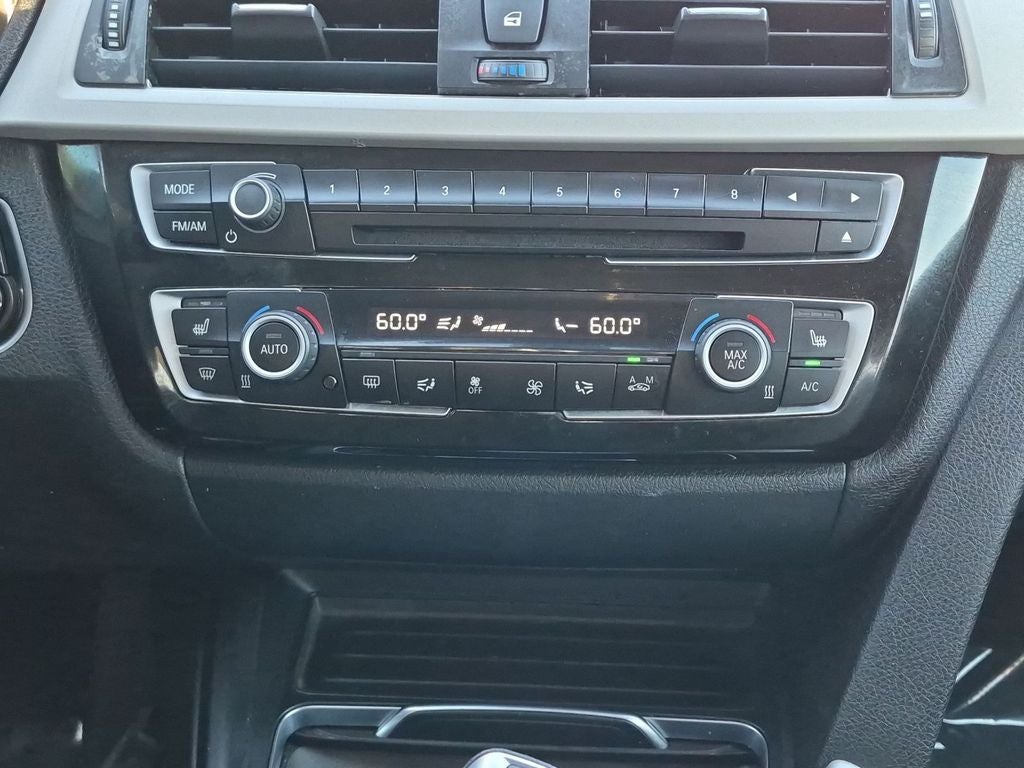 2017 BMW 320i 320i