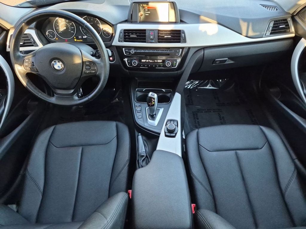2017 BMW 320i 320i