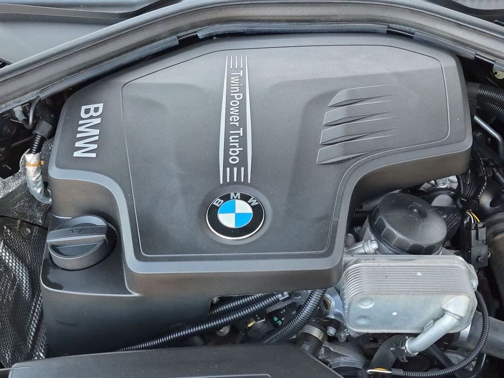 2017 BMW 320i 320i