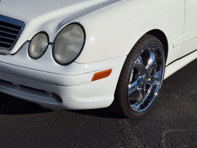 2002 Mercedes-Benz CLK-Class Base
