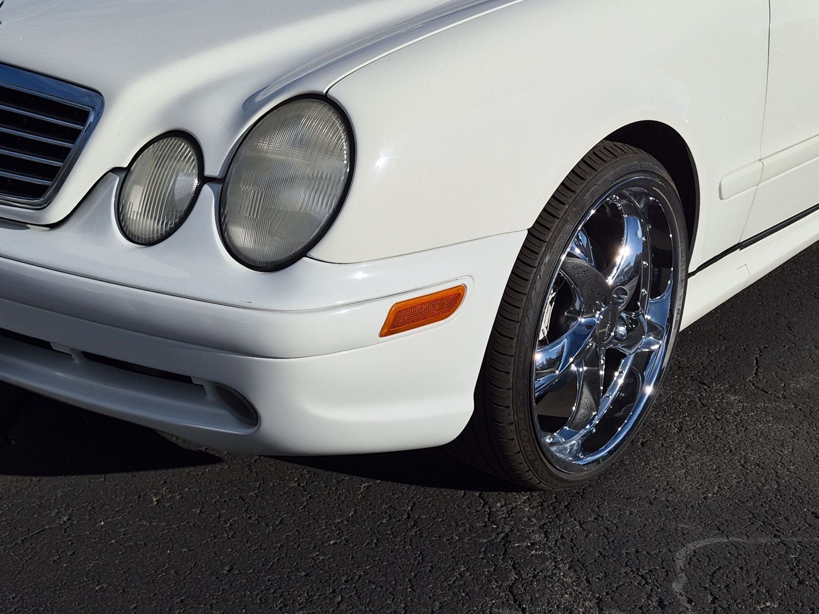 2002 Mercedes-Benz CLK-Class Base
