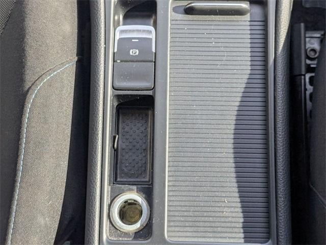 2016 Volkswagen e-Golf SE