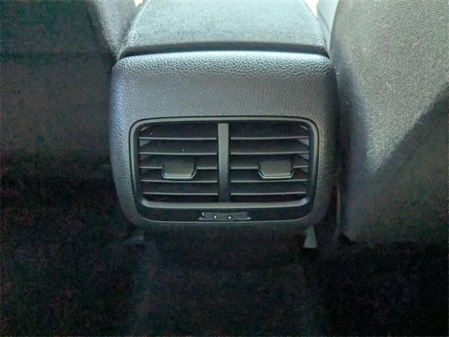 2016 Volkswagen e-Golf SE