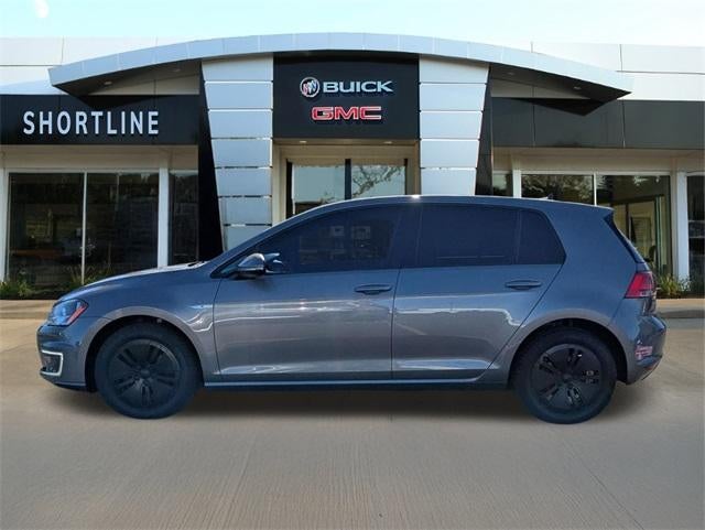 2016 Volkswagen e-Golf SE