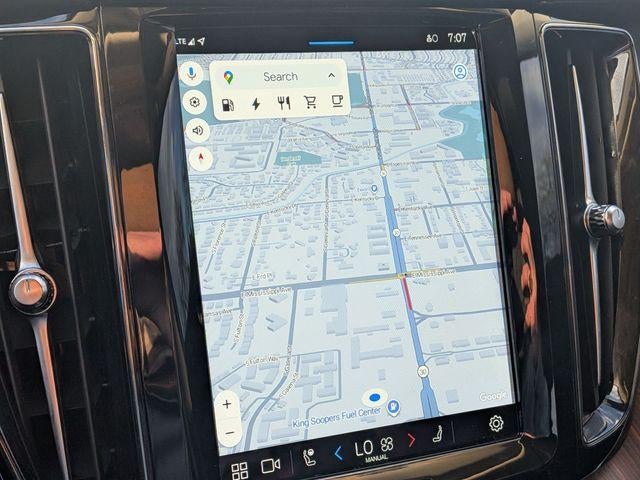 2024 Volvo XC60 Recharge Plug-In Hybrid T8 Ultimate Dark Theme