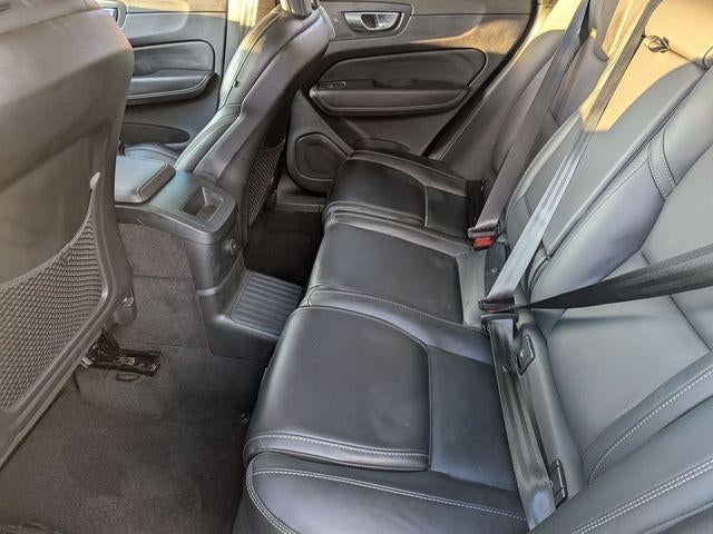 2024 Volvo XC60 Recharge Plug-In Hybrid T8 Ultimate Dark Theme