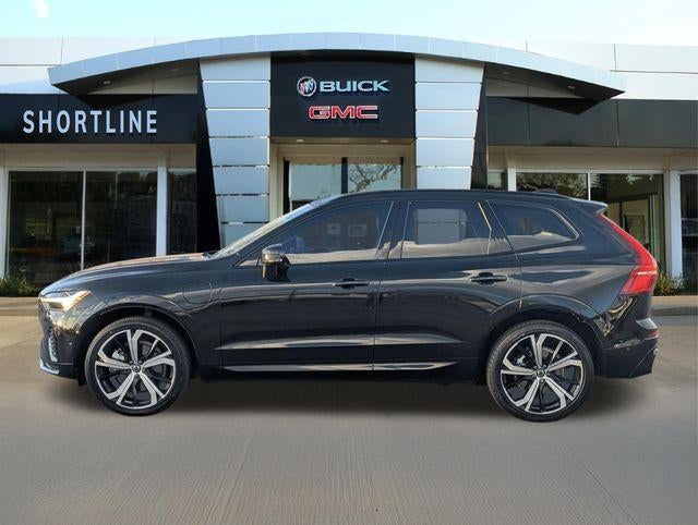 2024 Volvo XC60 Recharge Plug-In Hybrid T8 Ultimate Dark Theme