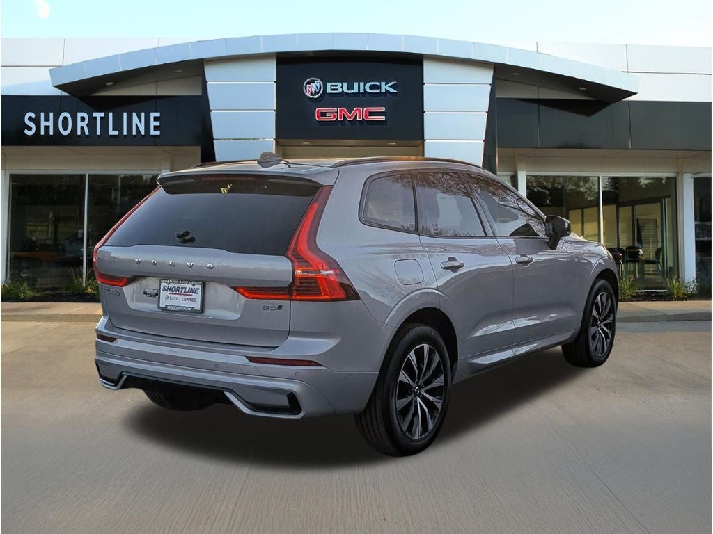 2024 Volvo XC60 Plus Dark Theme