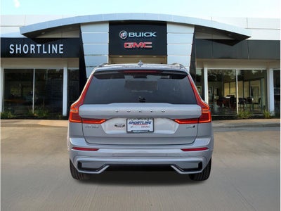 2024 Volvo XC60 Plus Dark Theme